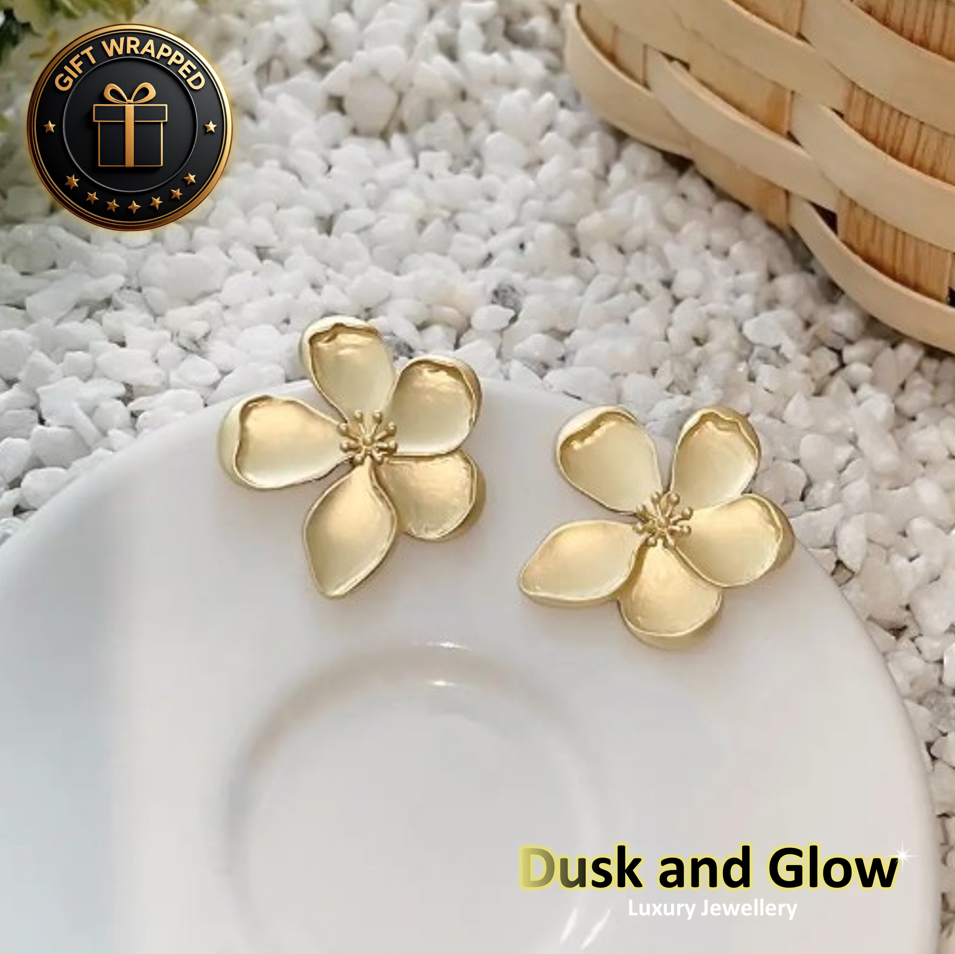 Women Vintage Gold Stud Earrings Flower Ladies Jewellery Wedding Gift UK NEW2