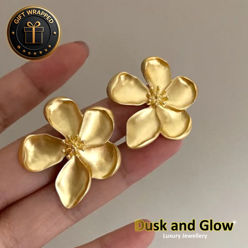Women Vintage Gold Stud Earrings Flower Ladies Jewellery Wedding Gift UK NEW0